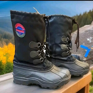 Kamik Outdoor Winter Boots Mens Size 8 Warm Insulated Snow Removable Liners